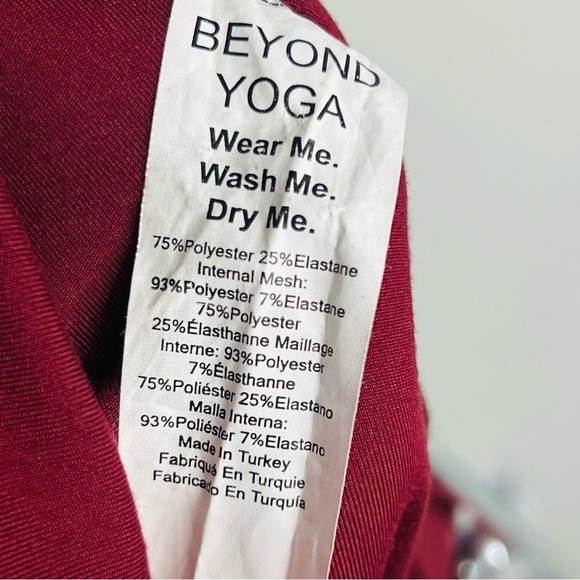 Beyond Yoga PowerBeyond Strive High Waist Pocket Midi Leggings size small - Picture 5 of 8